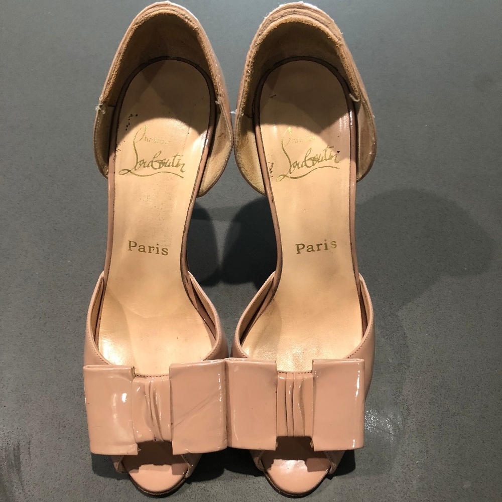 Christian Louboutin peep toe